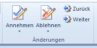 Schaltflächen, um Änderungen anzunehmen oder abzulehnen, in Word 2010