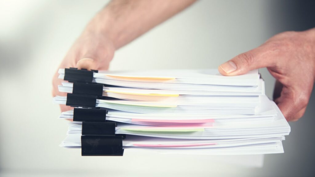 Papierloses Büro - lassen Sie Dokumente scannen