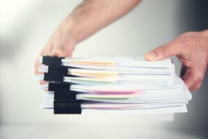 Papierloses Büro - lassen Sie Dokumente scannen